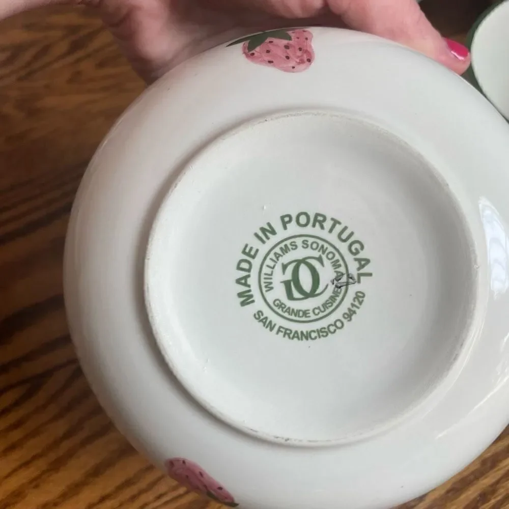 Set of 4 Williams Sonoma Strawberry & Flower (WS0121) Bowls Grande Cuisine